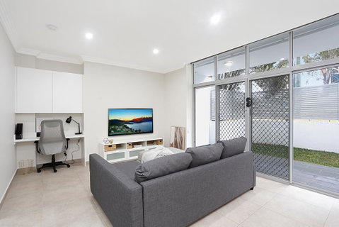 Brand New 2 Bedroom Apartment For 7 People - Stayed 0