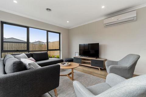 Brand New And Beautiful - Rosebud Holiday Home - Stayed 2