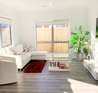 Brand New Home 10 mins to Beach Torquay Geelong Deakin Hospitals - Stayed