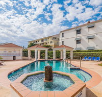 Breakers Block 1 unit 1- Pool in complex - across the road from the beach - Stays Accommodation