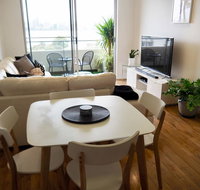 Breathtaking River  City Views Free Parking  WiFi - Stays Accommodation