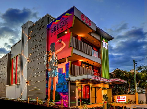 Breeze Lodge - Stays Accommodation 0