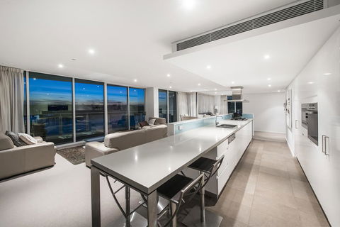 Bridgepoint 1005 - Stayed 3