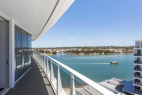 Bridgepoint 1005 - Stayed 2