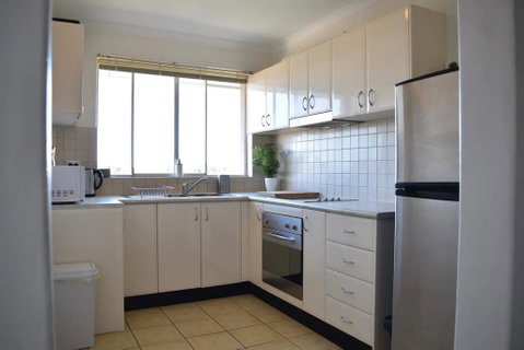 BRIGHT And Airy TOP FLOOR Apartment With FAB Views - Stayed 2