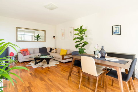 Bright And Spacious Apartment Near Bronte Beach - Stayed 0