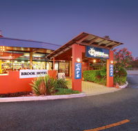 Brook Hotel - Stays Accommodation