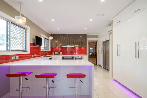 Brookfield Retreat - Large Holiday Home / Group Accommodation - Stayed 3