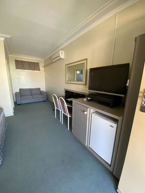 Bucketts Way Motel Gloucester - Stayed 2