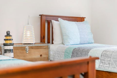 Buckleys Escape - Stayed 2