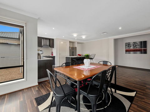 Bundalong On Clarke St - Stayed 2