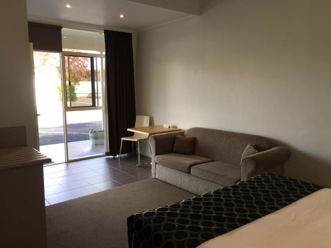 Burkes Hotel Motel - Stayed 2