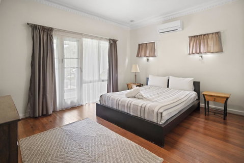 Busselton River Cottage - Stays Accommodation 3