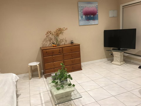 Cairnlea St Albans Townhouse - Stayed 0