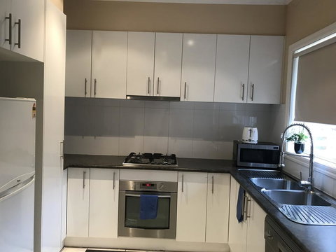 Cairnlea St Albans Townhouse - Stayed 2