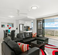 Cairns Luxury Seafront Apartment - Stayed