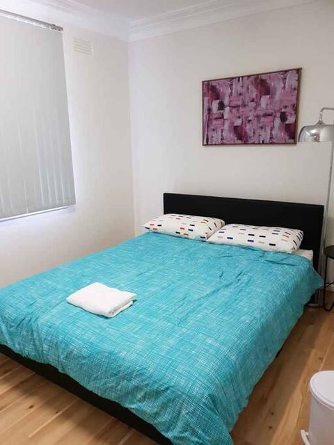 CAMPBELLTOWN HOLIDAY HOME 3 BED + FREE PARKING NCA039 - Stayed 3