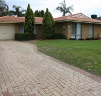 Canal Time Home Mandurah - Stays Accommodation