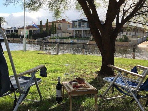 Canalside Family Getaway - Stayed 1