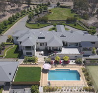 Canberra Luxury Estate - Stayed