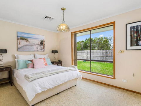 CAPEL Family Home, Large Yard, Close To Beach - Stayed 2