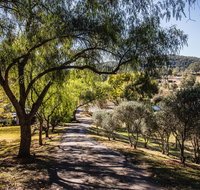 Capers Guesthouse Barn and Cottage