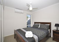 Book Middlemount Accommodation Vacations Stayed Stayed