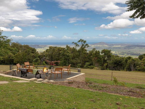 Captain's Lookout - Elevated Ocean Views, Rural Stay - Stayed 0