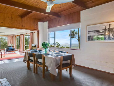 Captain's Lookout - Elevated Ocean Views, Rural Stay - Stayed 1