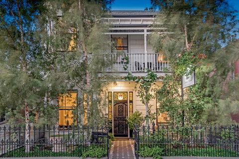 Captains Retreat Apartments And Cottages - Stayed 0