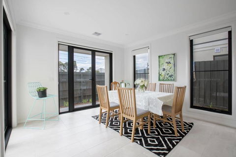 Captivating Large 4BR@Narre Warren - Stayed 3