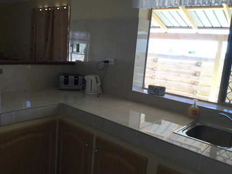 Caretakers Cottage Budget Accommodation - Stayed 3