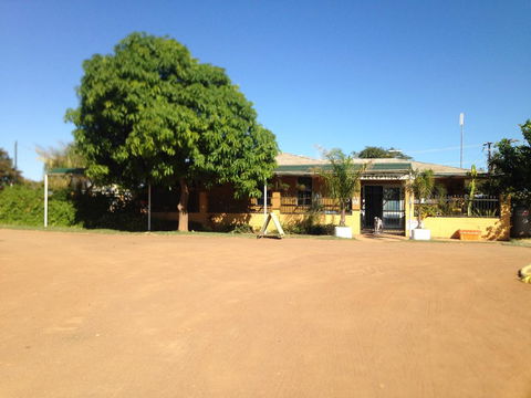 Carnarvon Caravan Park - Stayed 1