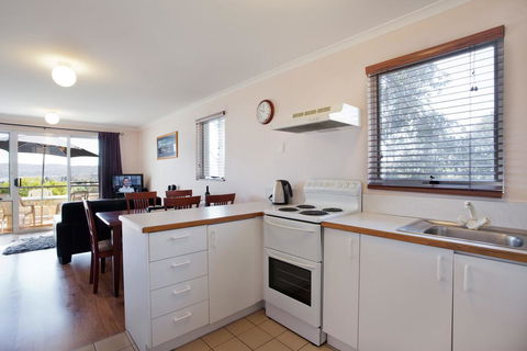 Cascades 13/3 Kurrajong Street - Stayed 3