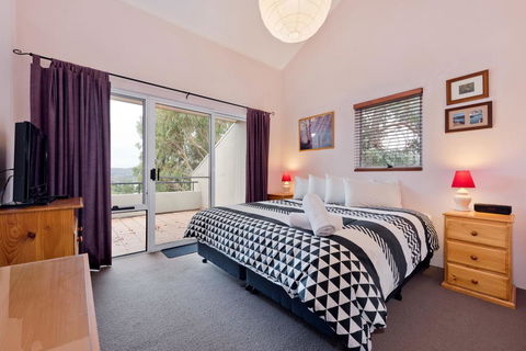 Cascades 13/3 Kurrajong Street - Stayed 0