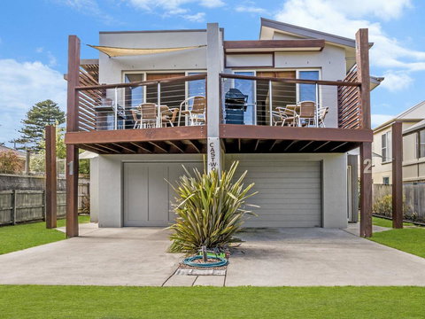 CASTWOOD VILLA No. 1 - Stays Accommodation 2