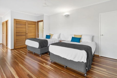 Casuarina Cove Apartments - Stays Accommodation 3
