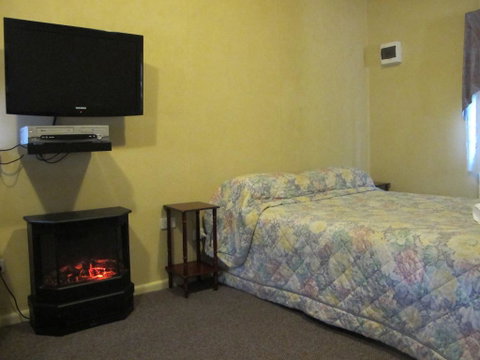 Cedar Lodge Cabins - Stayed 2