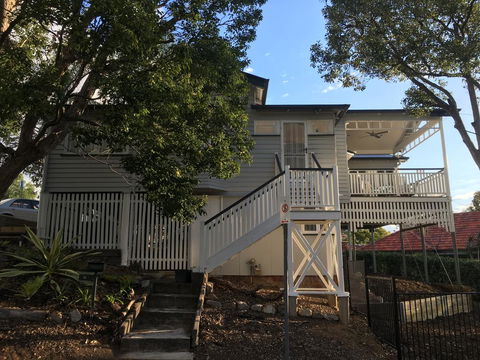 Central Cottage - Stayed 2