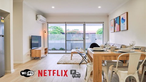 Central Garden City Apt - Mobile Hotspot & WiFi - - Stays Accommodation 0