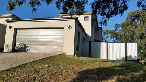 Central Gold Coast Large, Modern, Elevated House - Stayed 1