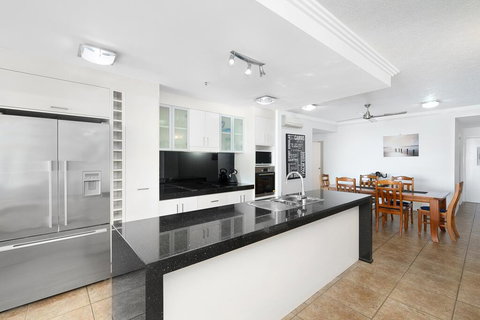 Centrepoint Apartments - Stayed 2