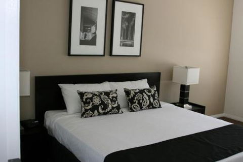 Chancellor Executive Apartments - Stayed 1