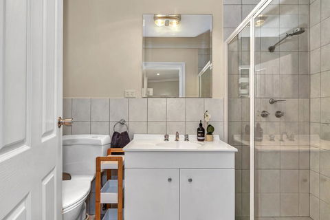 Character Home - Easy Tram To City - Stayed 2