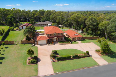 Charming Brisbane Acreage Pool - Stayed 1