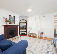 Charming Centrally Located 2 Bedroom Accommodation - Stayed