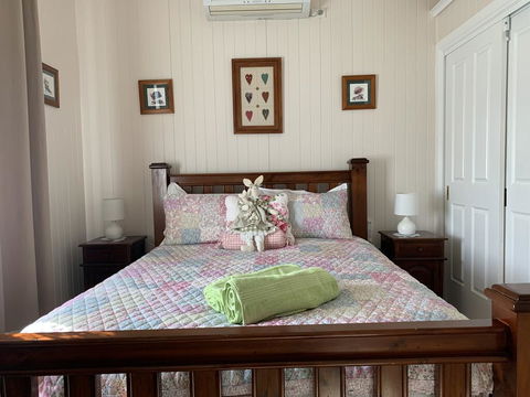 Cherry Blossom Cottage - Stayed 1