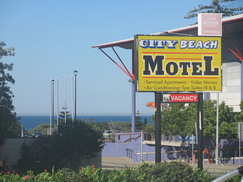 City Beach Motel - Stays Accommodation 0
