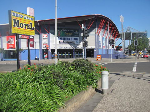 City Beach Motel - Stays Accommodation 2