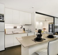 City Getaway Modern Bowen Hills 1 Bedroom with Free WIFI and Parking - Stayed